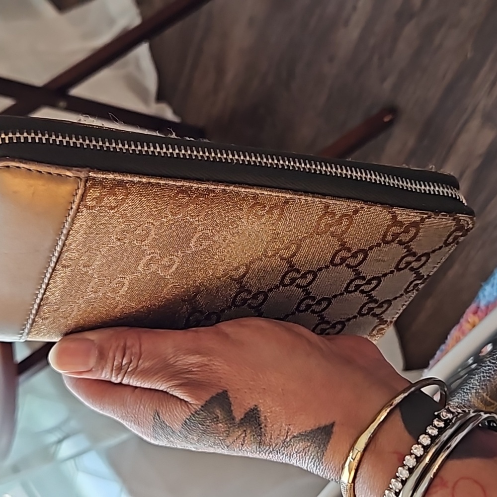 Gucci Wallet - Picture 7 of 7